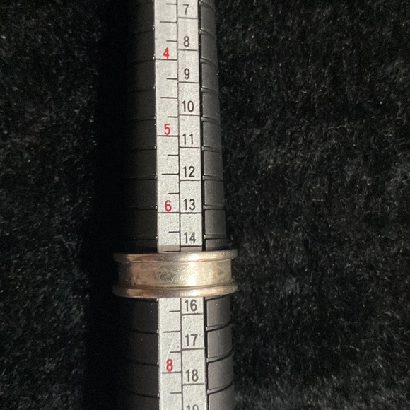 Sterling silver unisex ring. - Picture 2 of 2